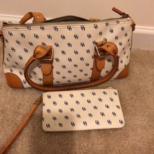 Dooney & Bourke